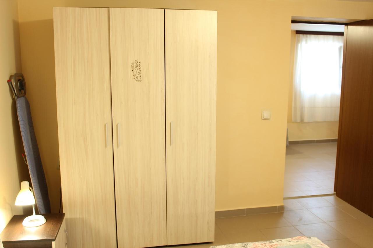 Guest House "Emily" In Troshevo Warna Exterior foto